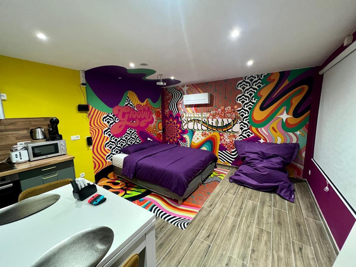 Capsule Groovy-Jacuzzi-Sauna-Billard-Netflix- Nintendo Switch & Jeux มงส์ ภายนอก รูปภาพ